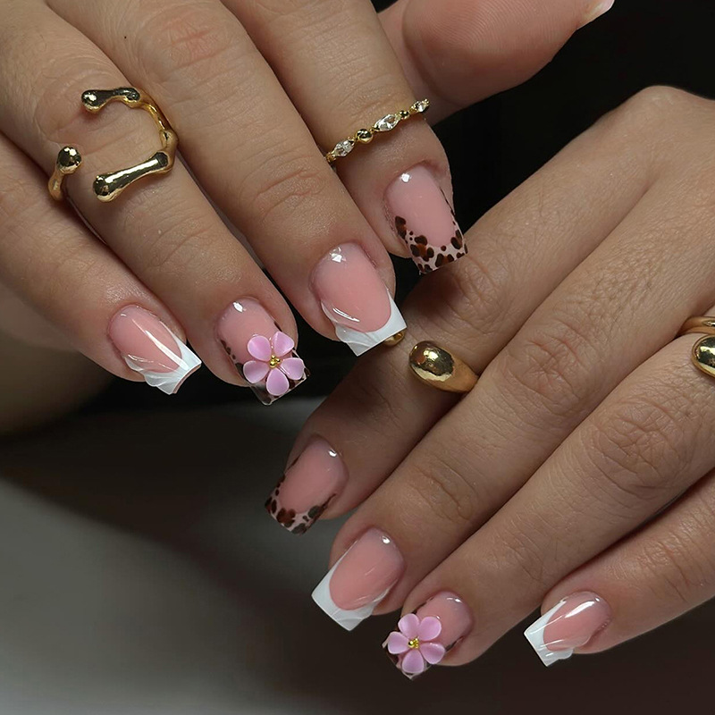 24 Pezzi di Unghie Finte Adesi - Nail Art Zebra recensione e prezzo