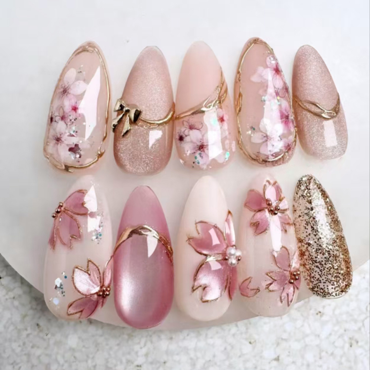 24 pz. Unghie Finte a Mandorla - Nail Art Full Cat Eye recensione e prezzo