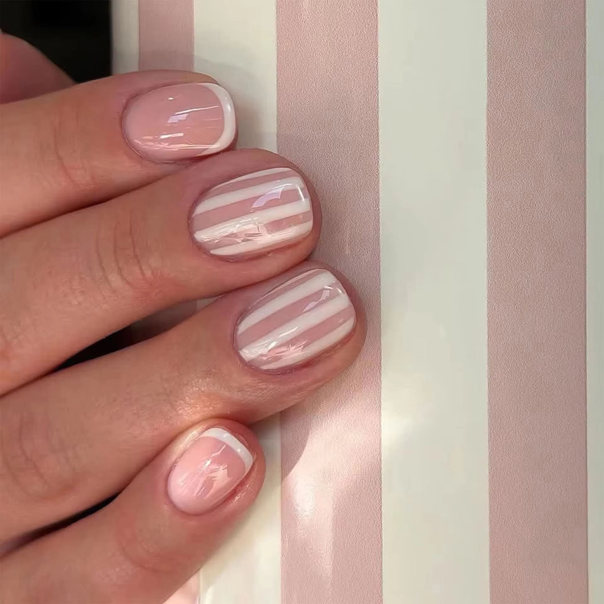 24 pz. Unghie Finte Quadrate C - Nail Art Simple recensione e prezzo
