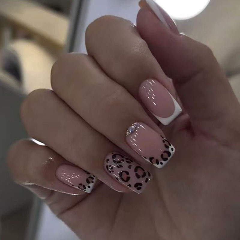 24 pezzi unghie finte rifinite - Nail Art Simple recensione e prezzo