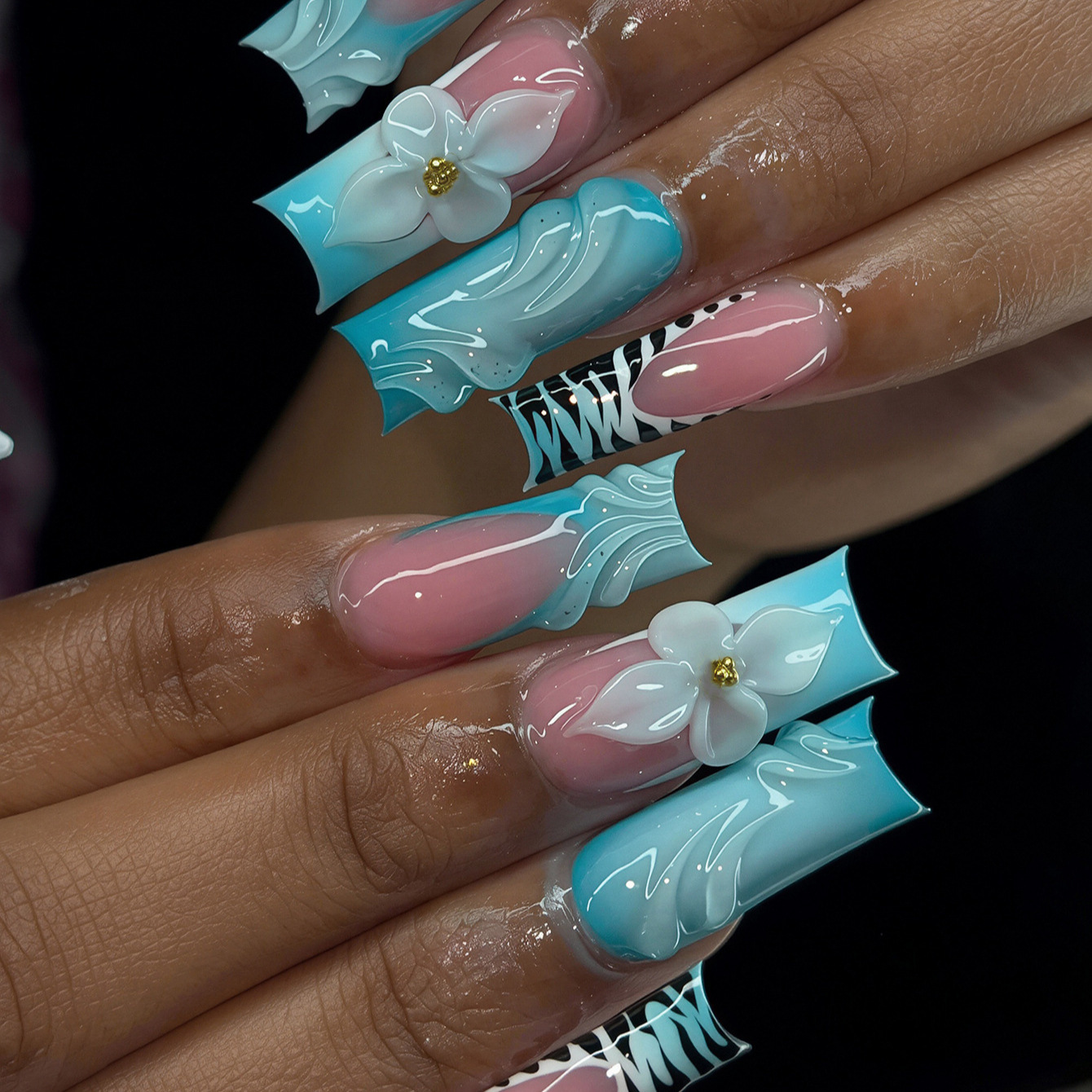 24 Pezzi Unghie Finte Blu Sfum - Nail Art Zebra recensione e prezzo