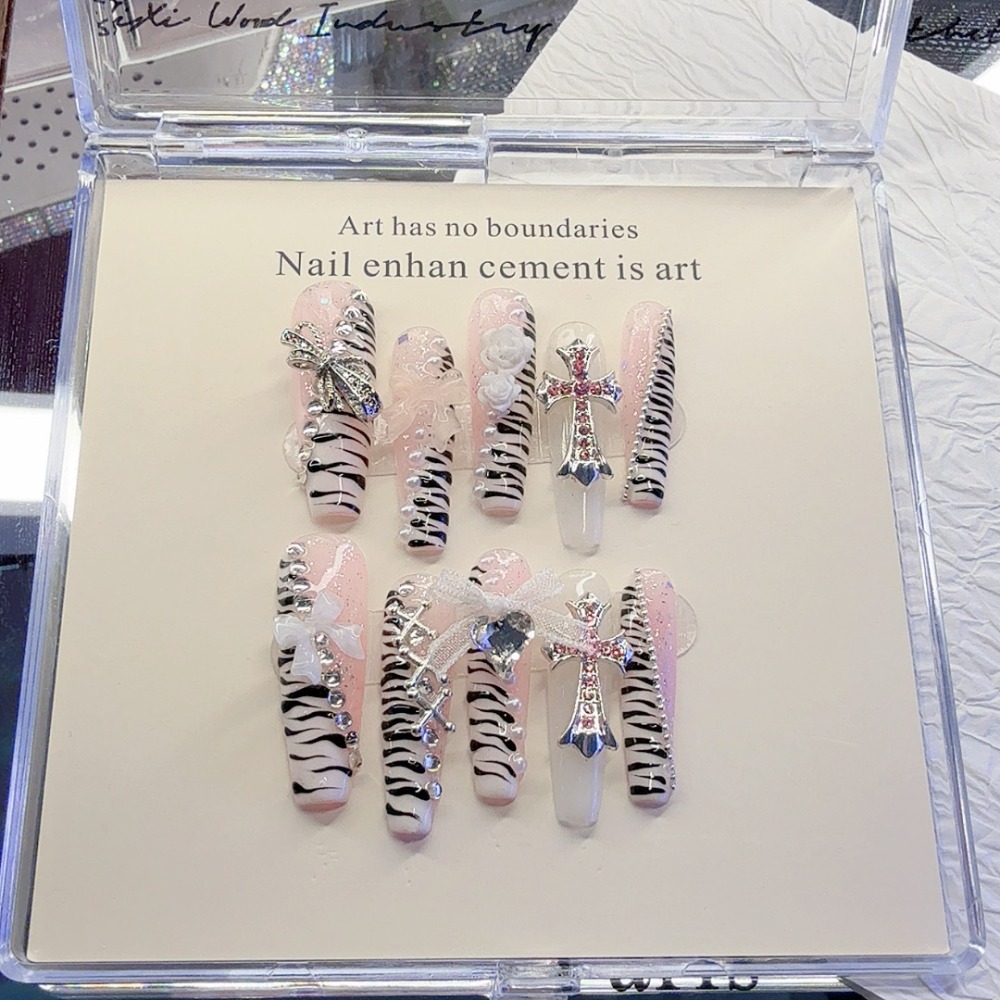 10 Pezzi Unghie Finte Y2K Rosa - Nail Art Zebra recensione e prezzo