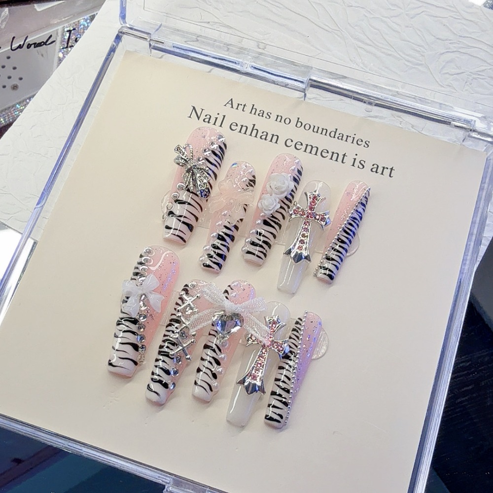 10 Pezzi Unghie Finte Y2K Rosa - Nail Art Zebra recensione e prezzo